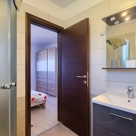 Rebici Holiday home *