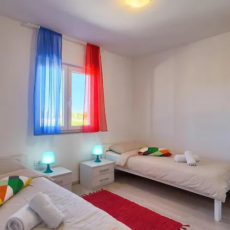 Rebici Holiday home *