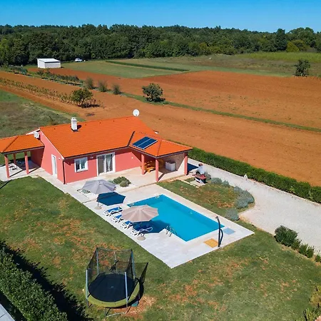 Rebici Holiday home Pula